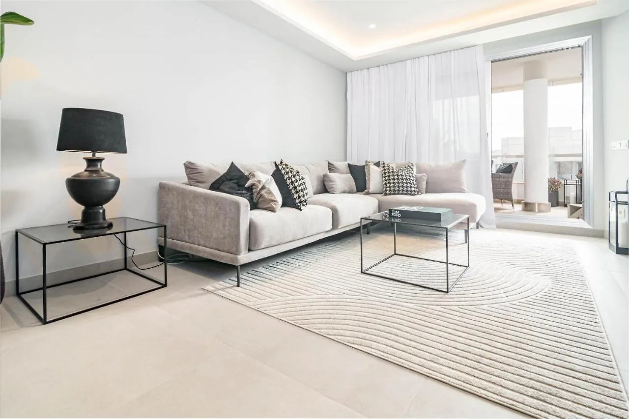 Lab-Modern Penthouse San Pedro Center Daire Marbella